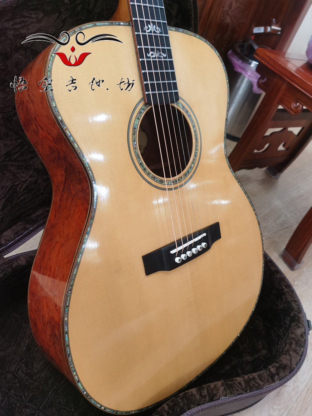 型号WK-001-OM_球形巴花客户定制款 - 手工吉他面板